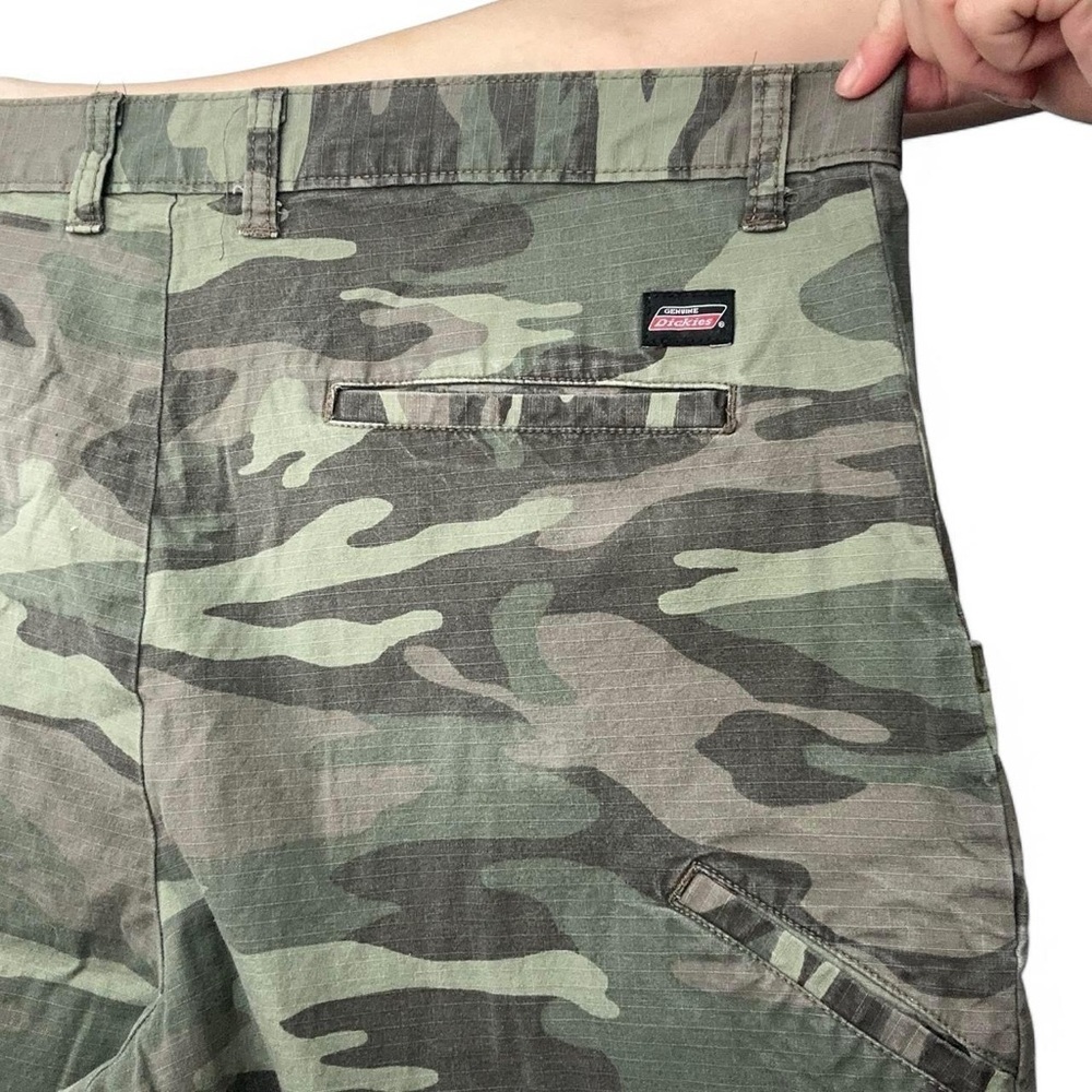 Vintage camo Dickies shorts